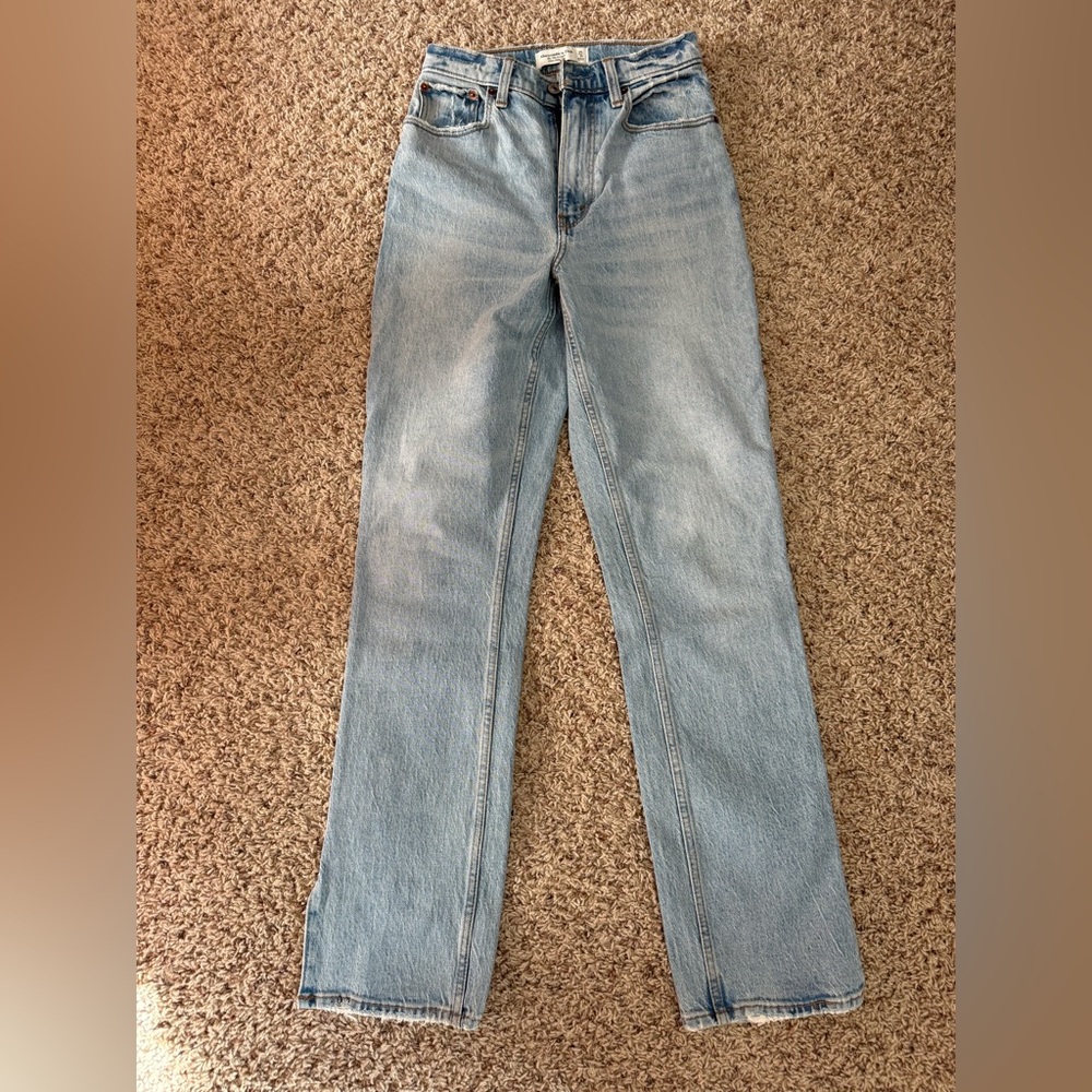 Abercrombie & Fitch Light Wash Denim Jeans